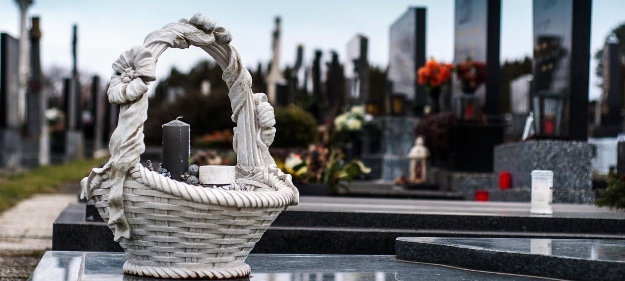 уход за могилой